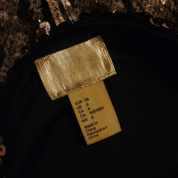 H&M GB Sequined wrap skirt. - Picture 4 of 5